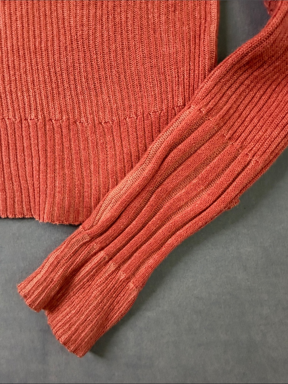American Eagle Small Soft Ribbed Mock Neck Sweater - Color Rust - Picture 3 of 6